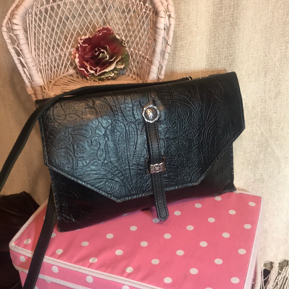 No Brand Tooled Black Leather Envelope Bag